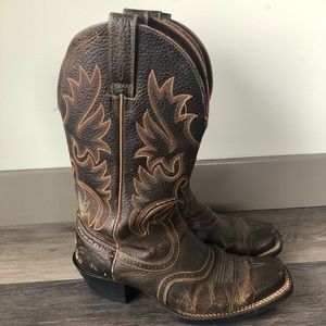 Men’s Ariat cowboy boot